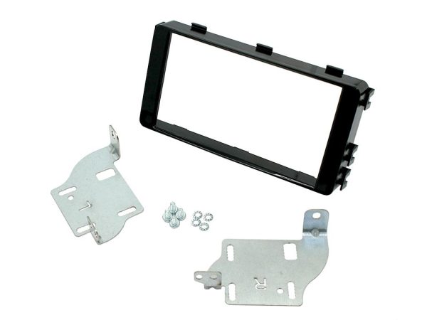 Connects2 CT23MT16 Mitsubishi Double DIN Fascia — Gloss Black