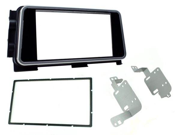 Connects2 CT23NS37 Nissan Micra / Kicks Fascia — Gloss Black / Silver