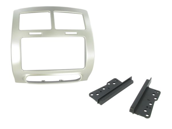 Connects2 CT23TY27 Urban Cruiser Double DIN Fascia — Silver