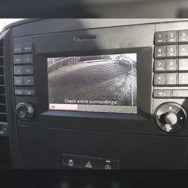 Motormax MM-RC-MB-V15 – Mercedes Audio 15 Camera Integration Kit