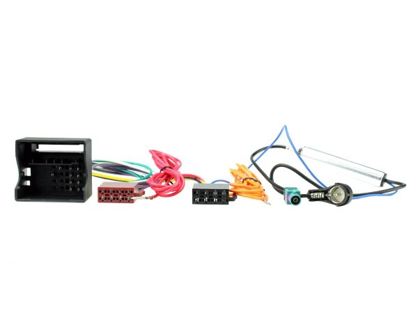 Connects2 CT20VW03 Quadlock-to-ISO harness with single-Fakra to ISO aerial adapter