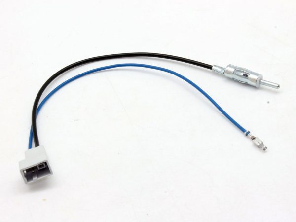 Connects2 CT27AA26 GT13 One-Way to DIN Aerial Adapter