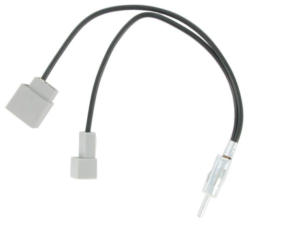 Connects2 CT27AA84 Hyundai / Kia to DIN Aerial Adapter
