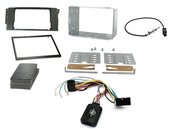 Connects2 CTKLR03 Land Rover non-fibre-amplified double-DIN fitting kit