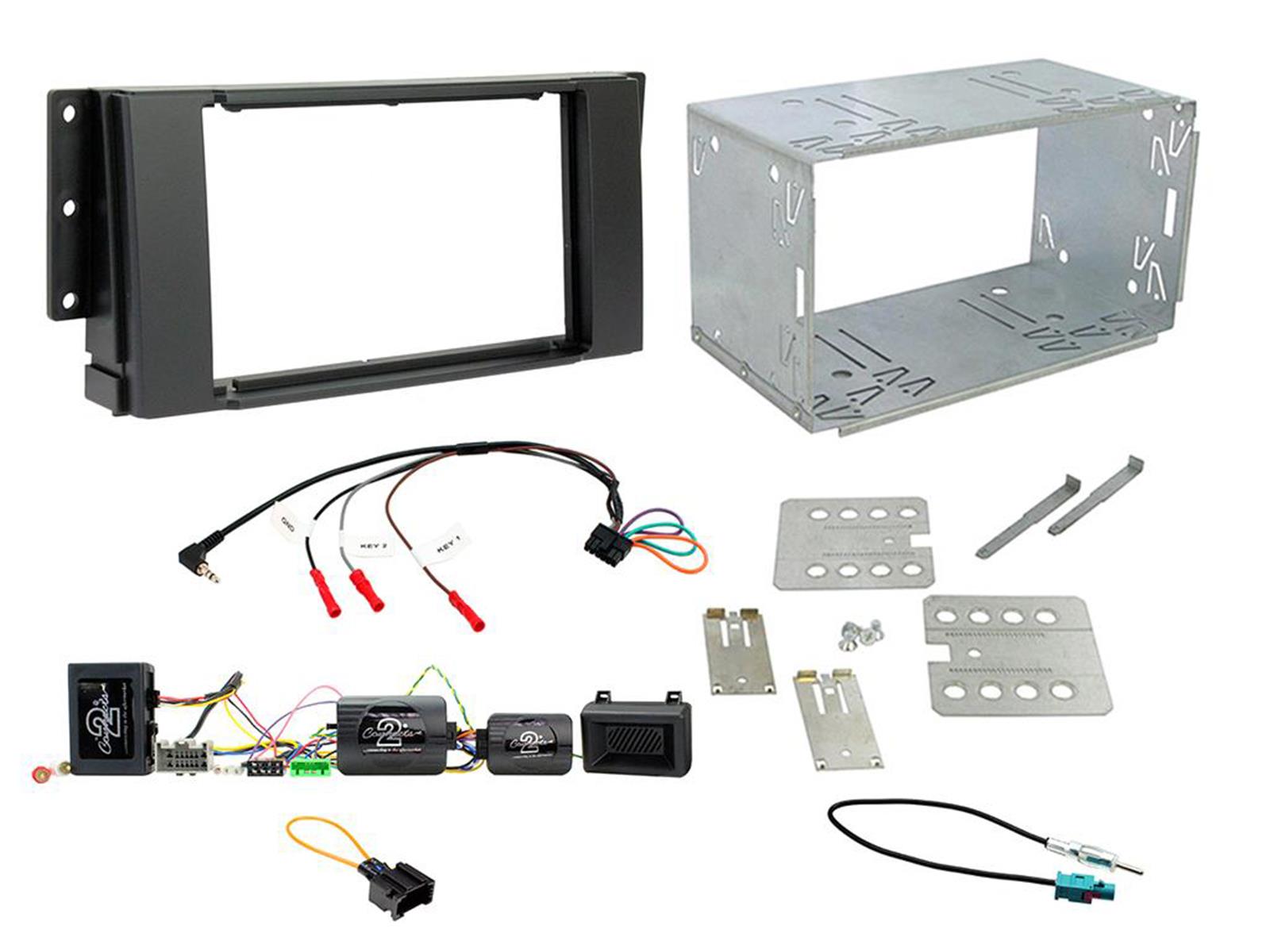 Connects2 CTKLR07 Land Rover Freelander II MOST 25 amplified fitting kit